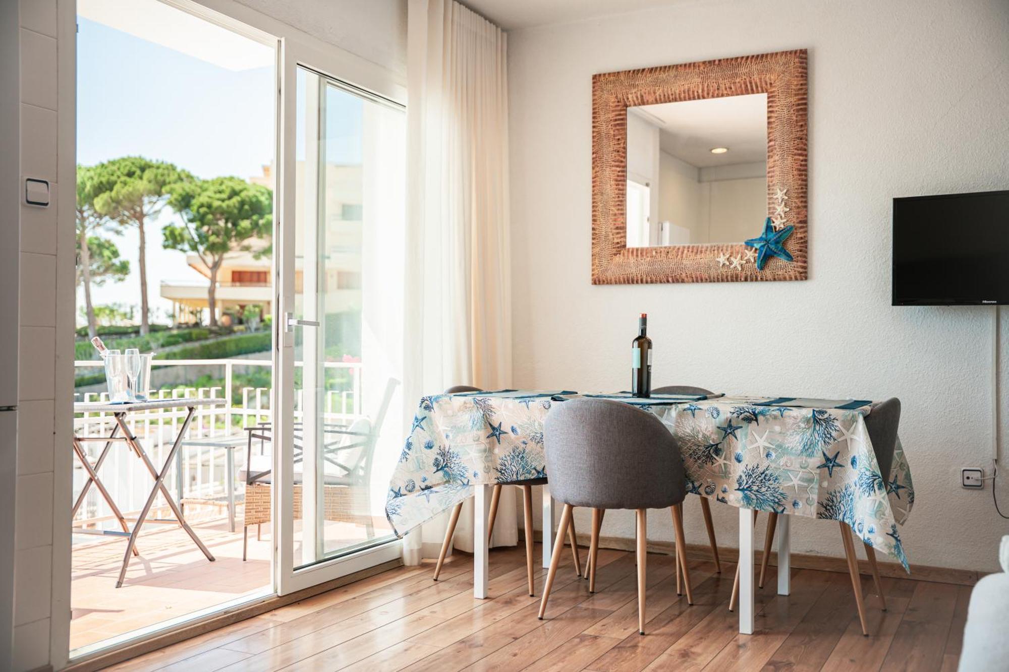 Santa Llucia Apartaments Roses Exterior photo